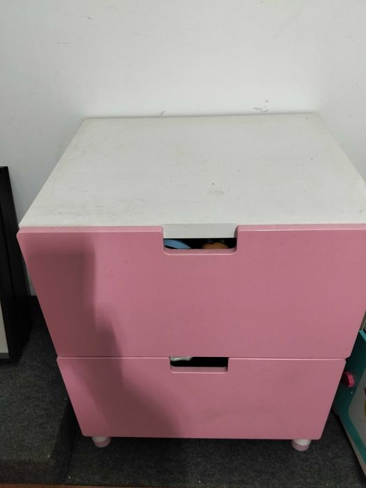 Armário/mesa cabeceira gavetas rosa