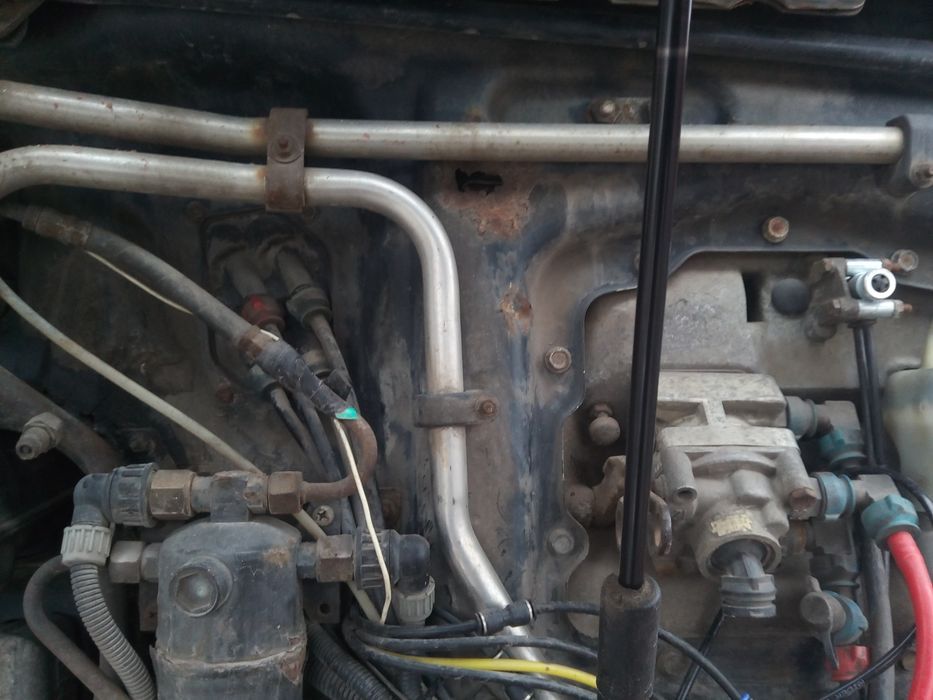 Ман самосвал з прицепом самосвалом