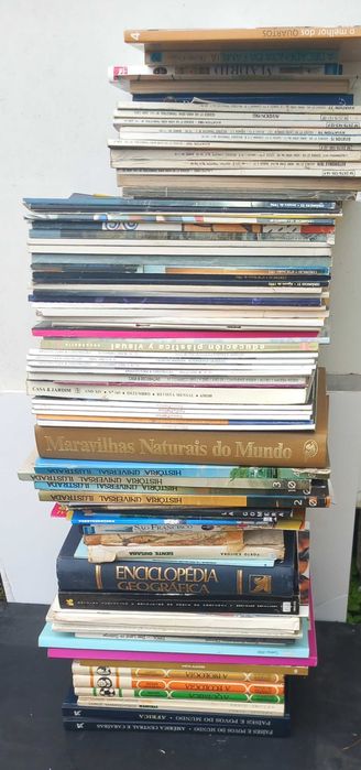 revistas antigas e livros