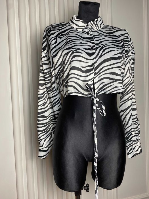 Nowa koszula krótka biała w zebrę 38 M Bershka z wiązaniem na imprezę