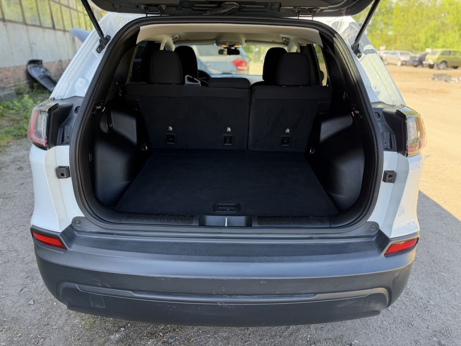 Продам Jeep Cherokee