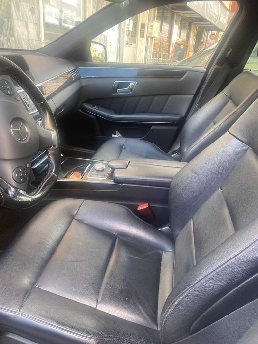 Mercedes E350 de 2010 motor V6 de 3L Turbo 230 cavalos com 290.000 Kms em otimo estado de conservação, estofos em pele