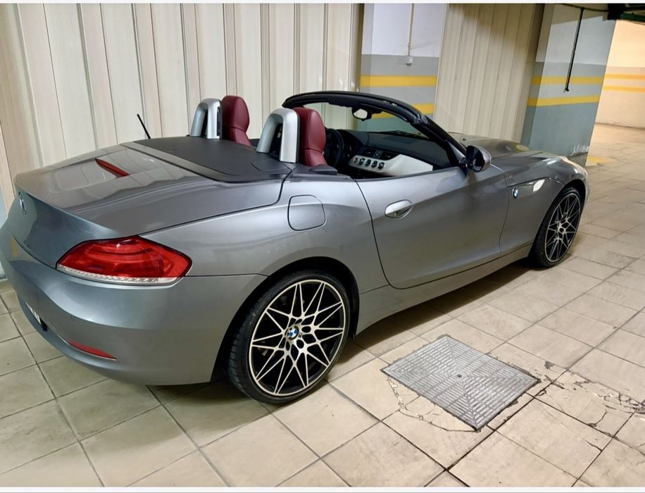 BMW Z4 de garagem como novo