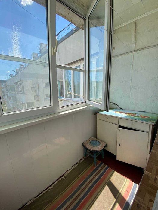 1-кімнатна квартира в самому центрі Авангарду — вул. Центральна!