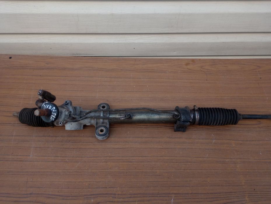 Рульова рейка колонка Mazda 121/323/626/6/Premacy/Xedos/Toyota Avensis