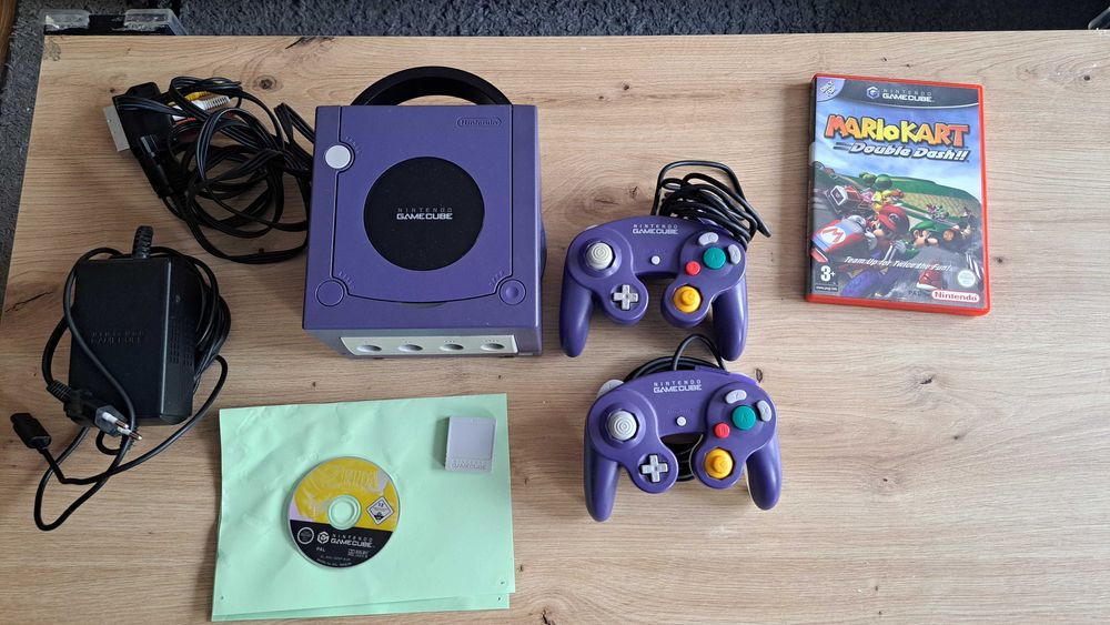 Konsola Nintendo GameCube + 2 pady + Mario Kart Double Dash + Zelda