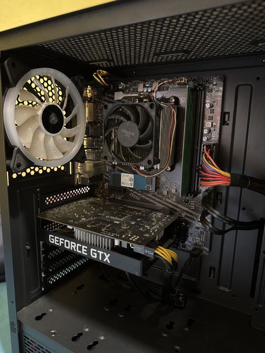 Torre gaming 1650 super