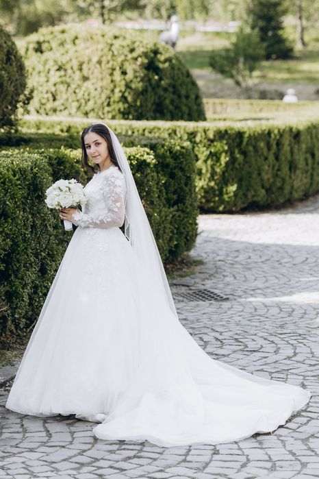 Весільна сукня бренду “Luce Sposa”