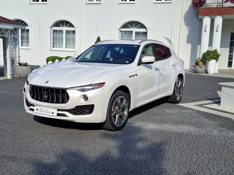 Auto do wynajęcia, do ślubu, Maserati Levante - biała perła, Mercedes coupe