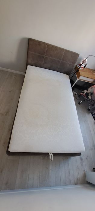 Ліжко півторачка.