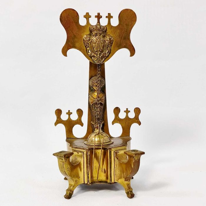 Par de candelabros de mesa antigos em bronze