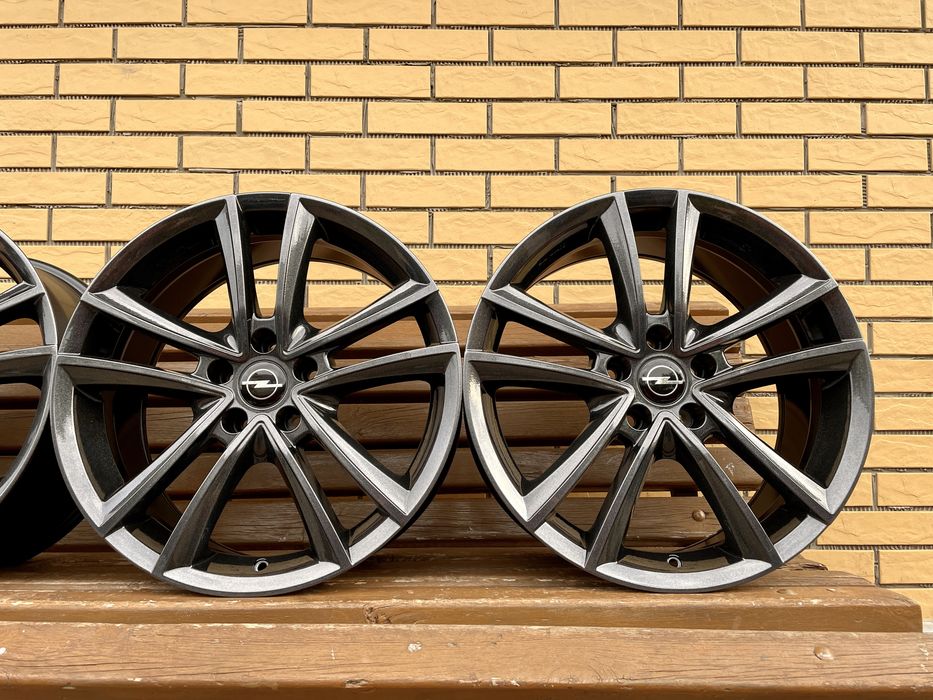 Диски Autec R18 5.110 ET35 Опель Вектра Астра Додж Джип