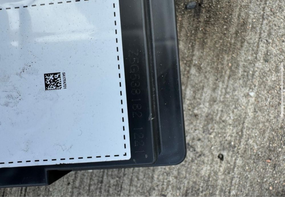 Акумулятор RR VARTA 105Ah 950A 2025