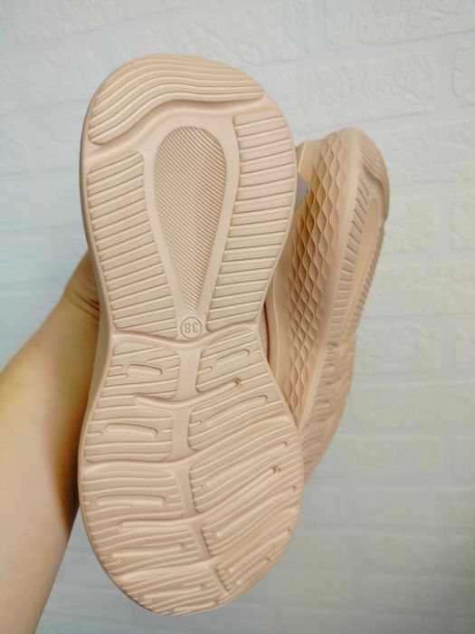 Lekkie adidasy buty sportowe beżowe Cleve 38 sneakersy 24,50cm