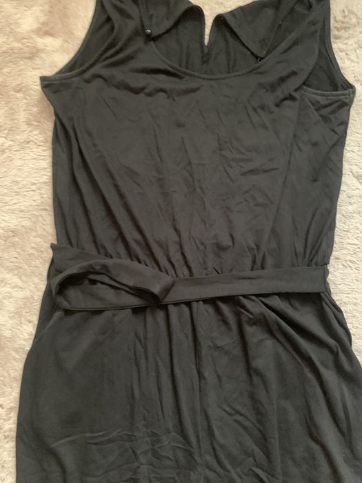 Czarny kombinezon z wiskozy