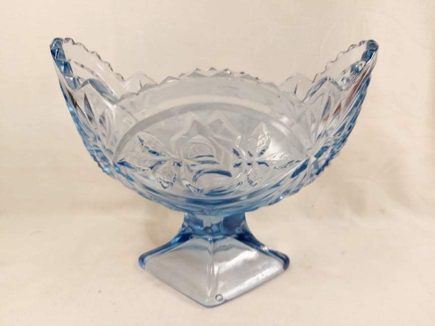 Żardiniera z różą, huta Ząbkowice.