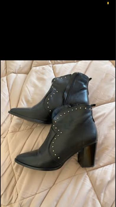 Botas de senhora em pele