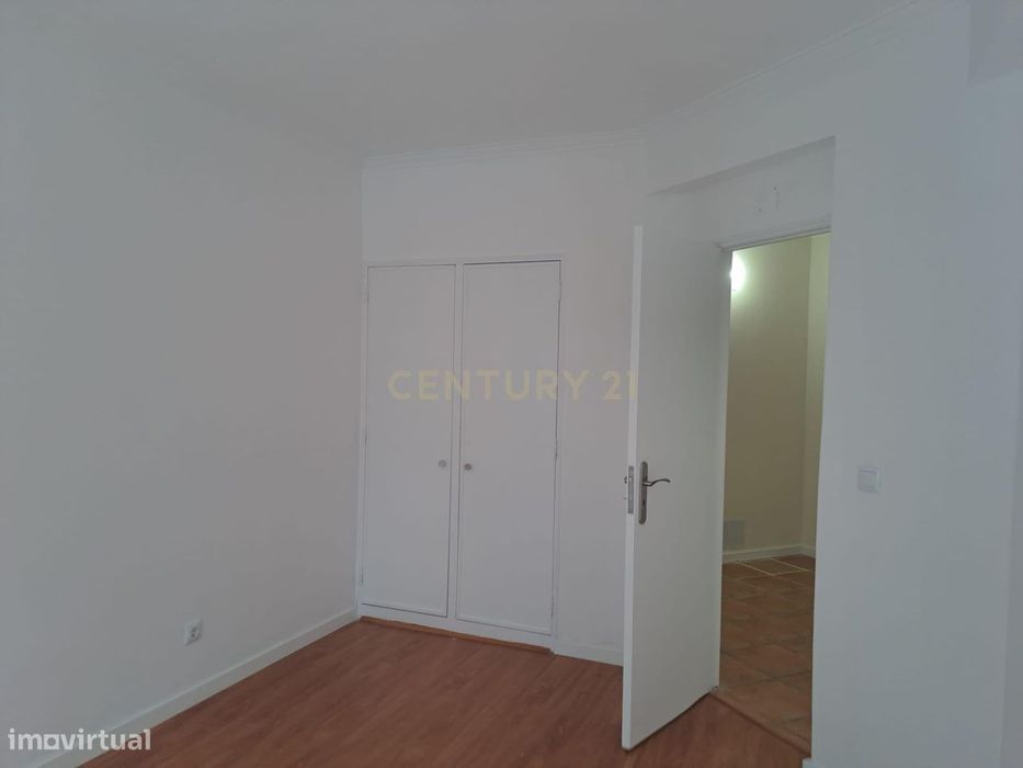 Apartamento T2 - Tapada das Merçês