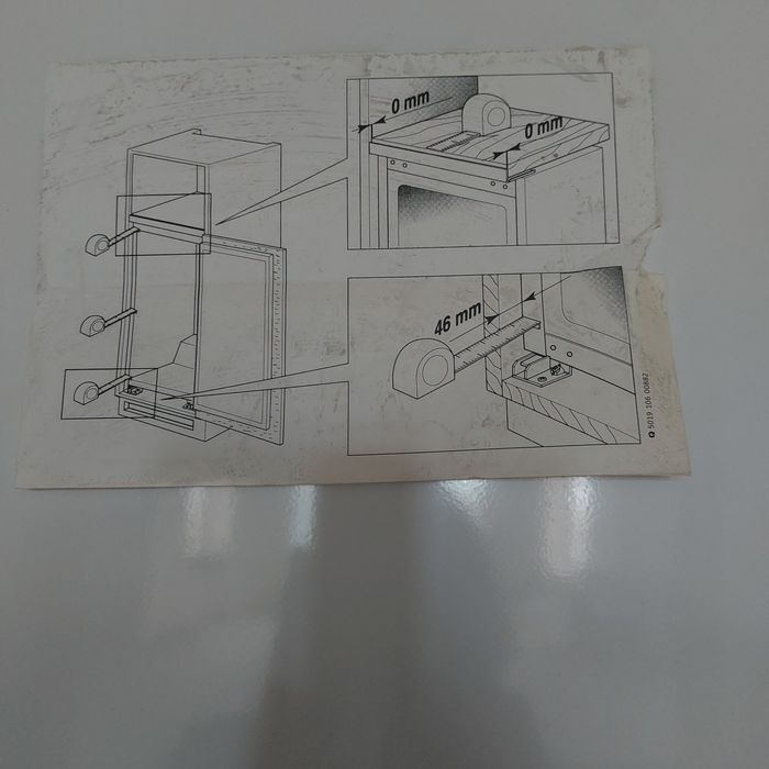 Холодильник  встраевымый