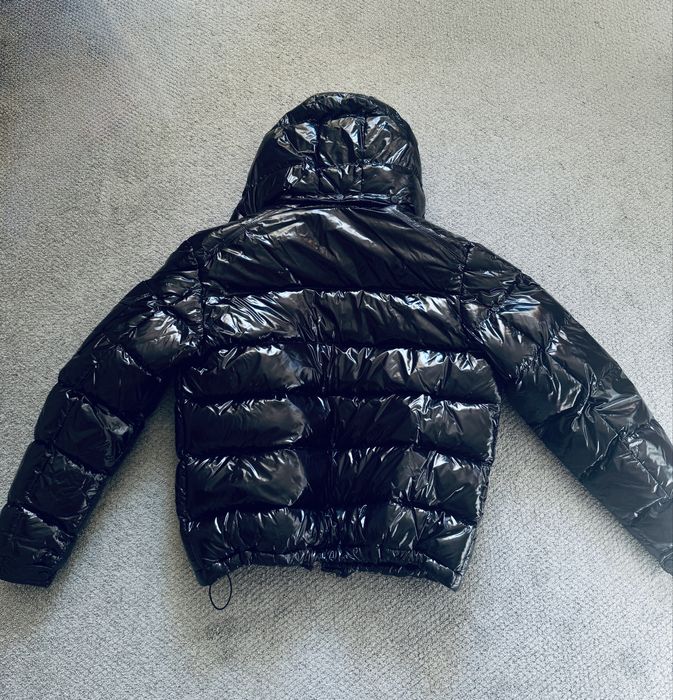 Пуховик Moncler розмір M