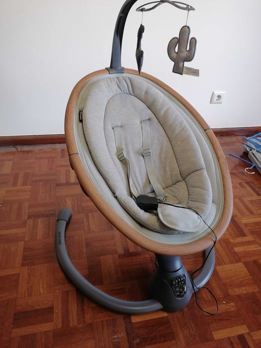 Espreguiçadeira eletrica bebé maxi cosi