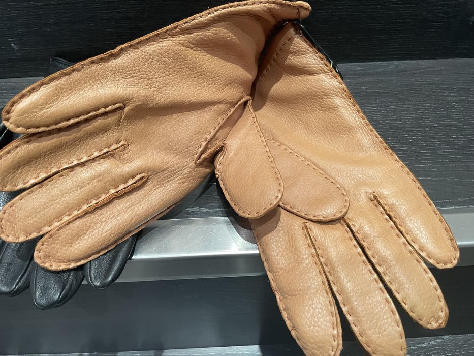 Luvas em Pele com pêlo tamanho M unisexo NOVAS!!!