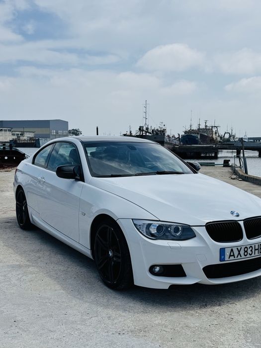 Vendo bmw 320d lci e92 pack m