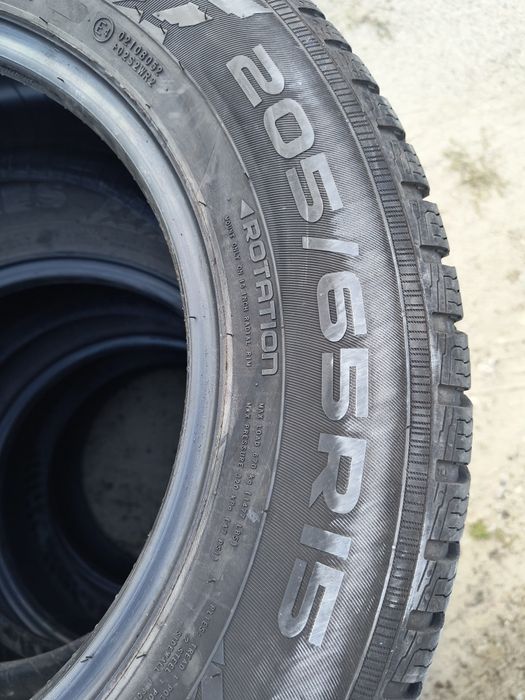 Opony zimowe 205/65/R15