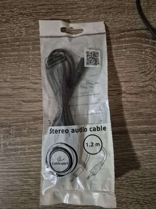 Аудіо кабель 3.5 на 3.5 мм. 1.2 м.