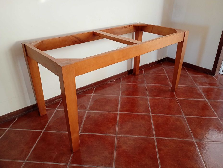 Base para mesa rebusta