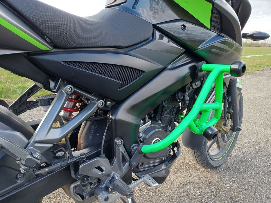 Продам BAJAJ PULSAR NS200