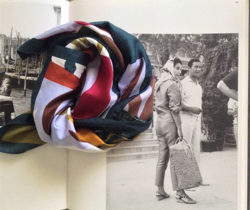 Lenço vintage cetim seda