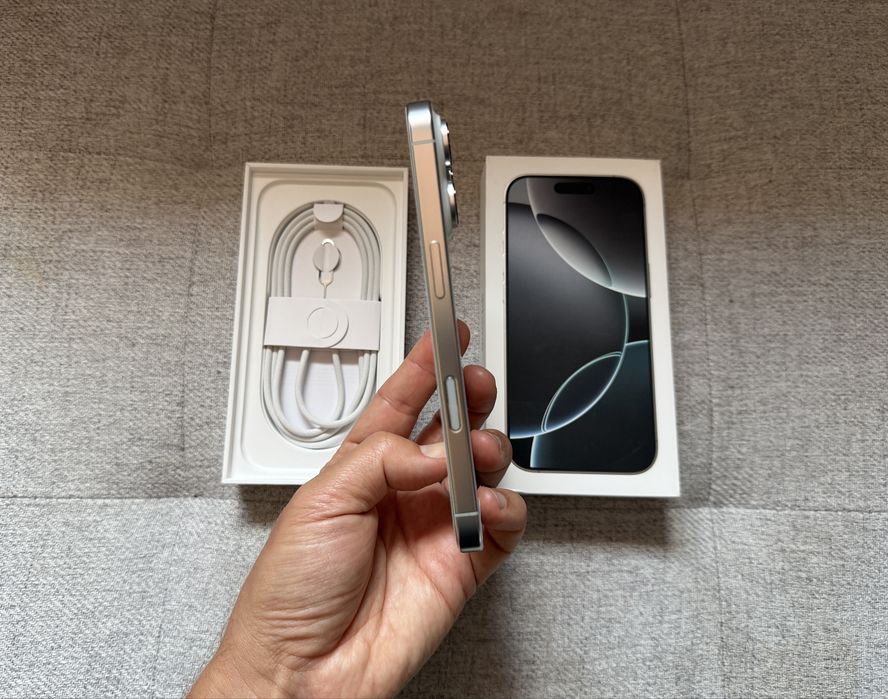  Apple iPhone 16 Pro 128GB White Titanium I Bateria 94% I j. Nowy