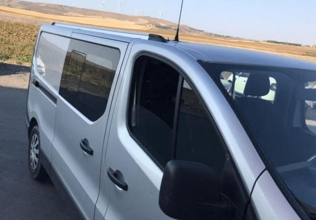 Интегрированные Турецкие рейлинги на Renault Trafic 2015 гг