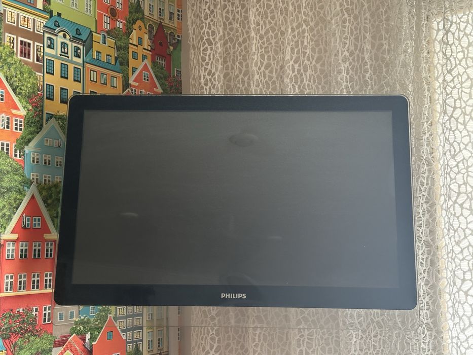 Телевизор PHILIPS 22 PDL и крепление на стену