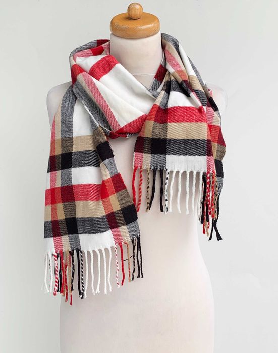 Szal Szalik Kratka Frędzle Frędzelki 172 cm Czerwony Uczucie Kaszmiru