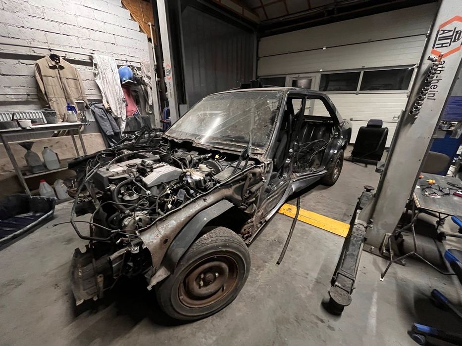 Mercedes 124 na części