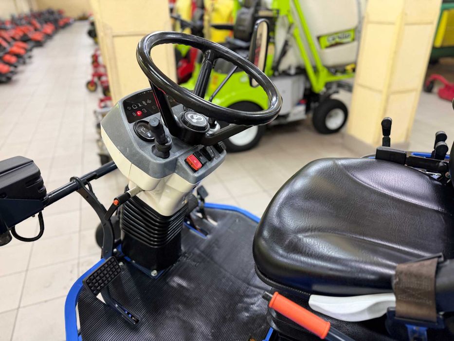 Kosiarka Traktor ISEKI SF 235 4X4 2019r TYLKO 830 MTG
