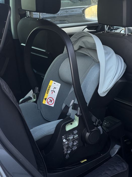Thule Maple fotelik + baza ISOFIX + adaptery