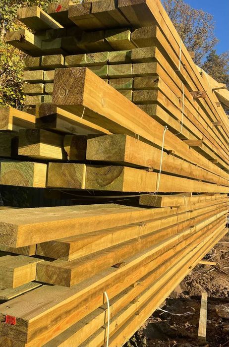 Więźba dachowa, krawędziaki, kantówki, łaty, deski