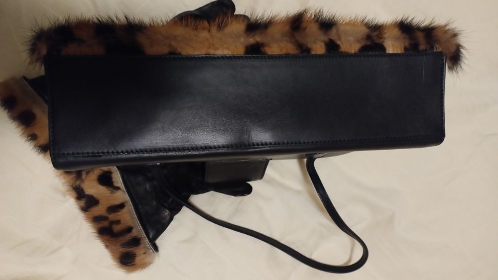 Torebka Dolce Gabbana z rekawiczkami