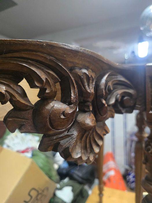 Credencia em madeira com espelho