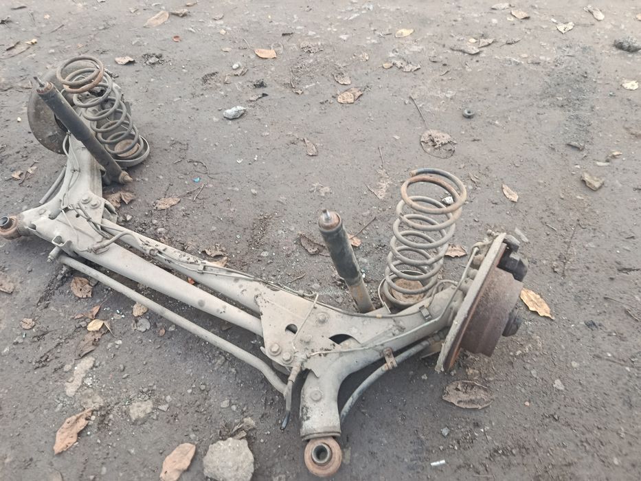 Продам заднию Балку в сборе.Volvo S70.