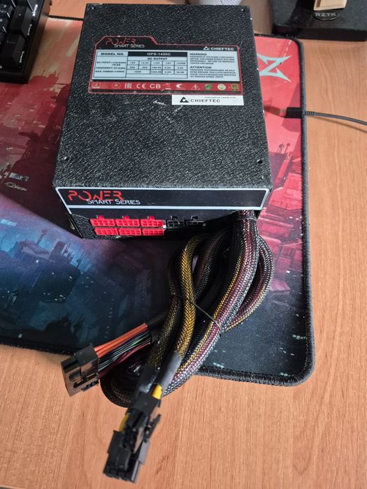 Блок живлення Chieftec GPS-1450C (не робочий)