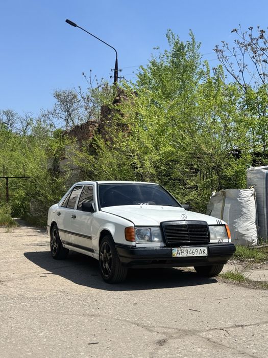Мерседес 124 2.0 газ/бенз кожа