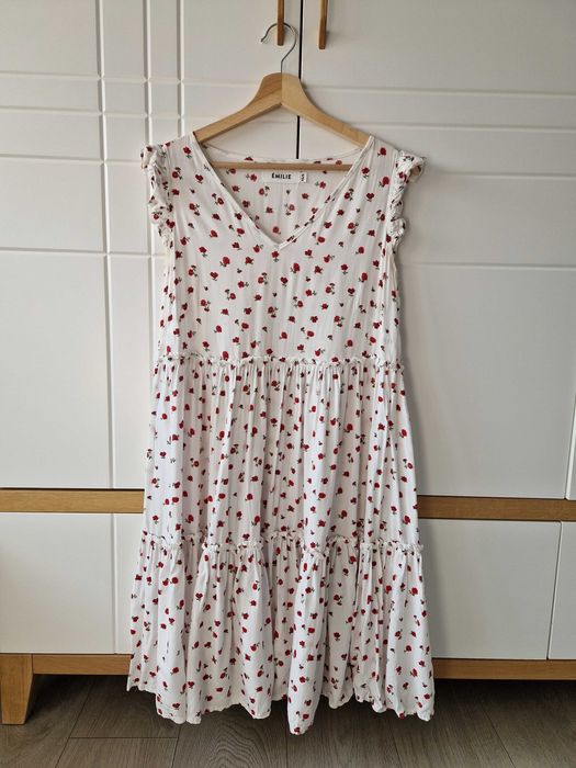 Romantyczna sukienka Emilie Atelier rozm XS/S