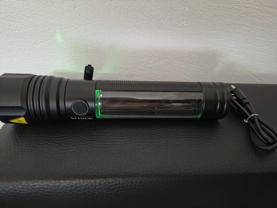 Latarka Usb-C+Solarna 500+200lm.Taktyczna.Cena z wysyłką.