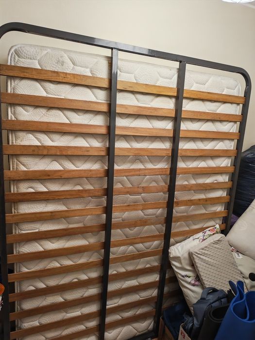 Cama de casal + colchão