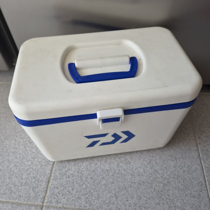 Geleira Daiwa para Iscos 8L