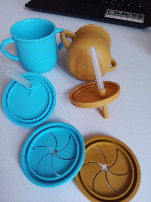 Чашка поїльник ,снек